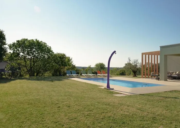 Rudinka Villa *